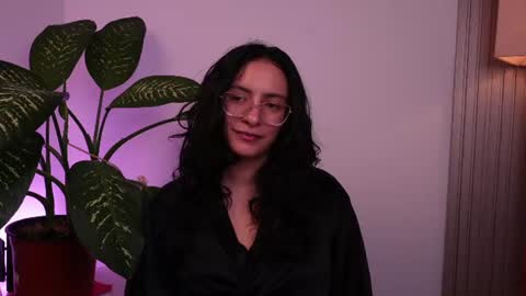 MIAPORTMANN online show from June 15, 2026, 10:01 pm