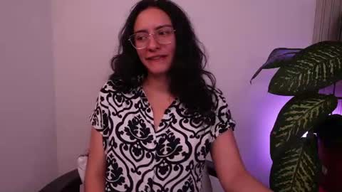 MIAPORTMANN online show from June 22, 2026, 3:25 am