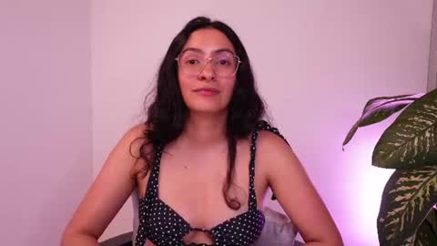 MIAPORTMANN online show from June 25, 2026, 1:38 am