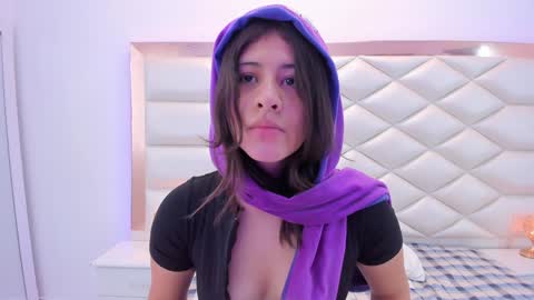 Sweetie Mia online show from January 15, 2025, 3:18 pm