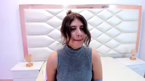 Sweetie Mia online show from February 20, 2025, 12:25 pm