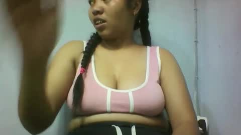 miarii online show from November 16, 2025, 5:18 pm