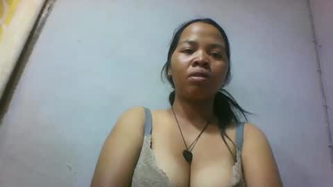 miarii online show from May 6, 2026, 5:25 am