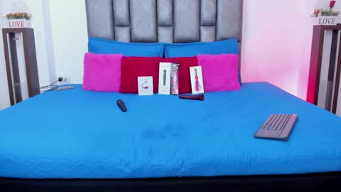 Mia Milf online show from November 6, 2025, 10:32 pm