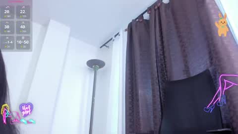 Mia Milf online show from May 7, 2026, 10:37 pm