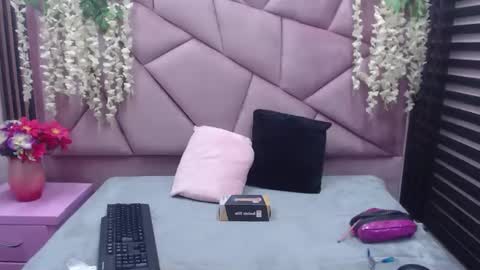 Snapshot of miarose_69 chatting on March 13, 2026, 3:57 am Miarose 69 online show from March 13, 2026, 3:57 am