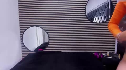 Snapshot of miarose_69 chatting on March 19, 2026, 2:59 am Miarose 69 online show from March 19, 2026, 2:59 am