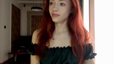 Mia online show from March 17, 2026, 7:12 am