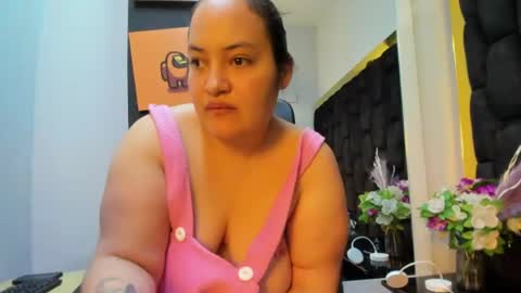 Snapshot of miarous69 chatting on August 4, 2026, 4:26 am MiaRouse online show from August 4, 2026, 4:26 am