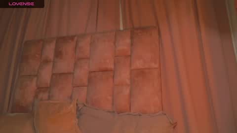 miasaandovaal 22 online show from May 10, 2026, 9:09 pm