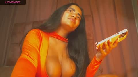 miasaandovaal 22 online show from May 11, 2026, 9:23 pm