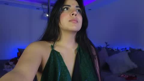 Snapshot of miasavagex18 chatting on December 7, 2024, 3:36 am MiaHancock online show from December 7, 2024, 3:36 am