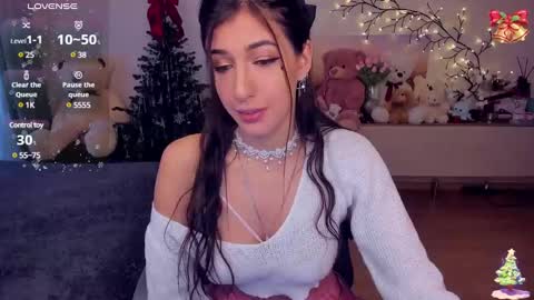 Miayna Silk online show from December 23, 2024, 6:55 am