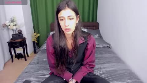 Miayna Silk online show from March 3, 2025, 9:22 am