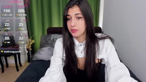Miayna Silk online show from March 4, 2025, 5:24 pm