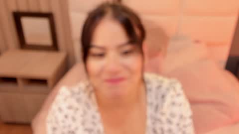 Mia online show from December 3, 2024, 12:35 am