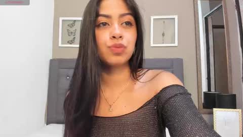 Mia Stevens online show from October 6, 2025, 11:02 pm