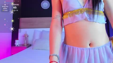 Mia online show from December 17, 2025, 6:03 pm