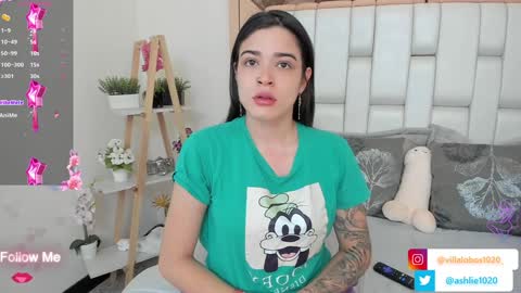 Mia Villalobos online show from January 4, 2025, 7:24 am