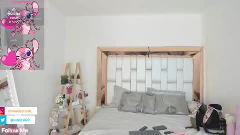 Snapshot of miavillalobos_ chatting on September 22, 2025, 5:42 am Mia Villalobos online show from September 22, 2025, 5:42 am