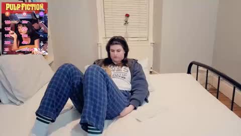 Snapshot of miawallace__ chatting on April 16, 2026, 8:20 pm Mia online show from April 16, 2026, 8:20 pm