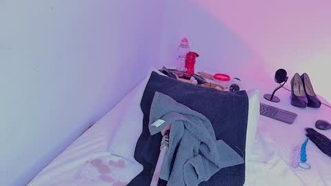 LINAY And VALENTINA - INSTAGRAM LINAY MVP online show from January 21, 2025, 3:21 pm