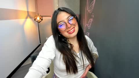 M I A W I L S online show from February 4, 2025, 7:44 pm