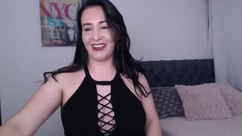 Mia Wilson online show from May 9, 2026, 3:12 am