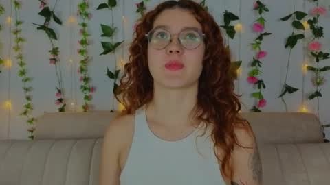 Mia Winx  online show from September 28, 2025, 1:11 am