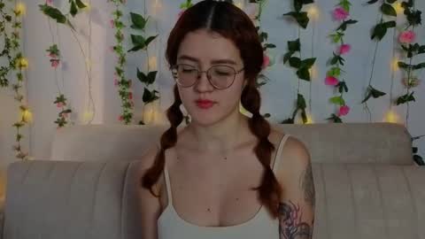 Mia Winx  online show from October 7, 2025, 8:39 pm