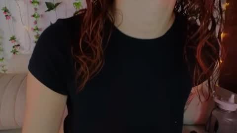 Mia Winx  online show from October 25, 2025, 9:31 pm