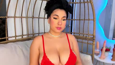 Mia online show from February 22, 2025, 3:23 am