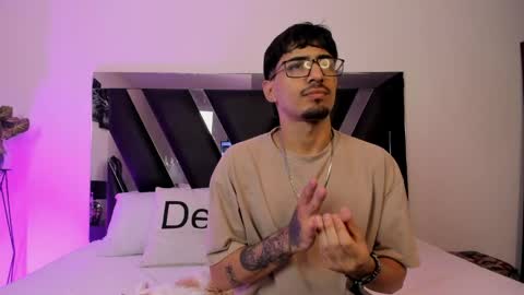 Snapshot of miayiron chatting on April 4, 2026, 12:13 pm MiaIron online show from April 4, 2026, 12:13 pm