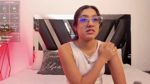 MiaIron online show from May 4, 2026, 2:13 pm