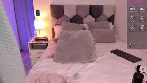 Snapshot of miazurek chatting on February 20, 2025, 6:17 am THE BEST LOVRS antonio flatlastifoundyoulautrebleudrpapaolu donnie lbsunkown1804 online show from February 20, 2025, 6:17 am