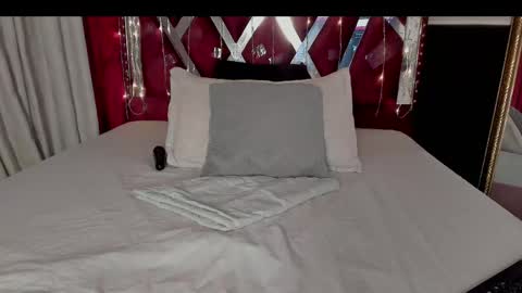 micaelahott_ online show from May 9, 2026, 4:17 am