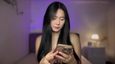 urbaby mica online show from February 13, 2025, 5:44 pm