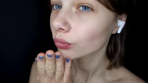 Luna online show from February 6, 2026, 4:43 pm