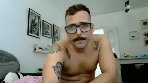 Snapshot of mich6921 chatting on June 11, 2026, 2:26 pm MILO MIAMI online show from June 11, 2026, 2:26 pm