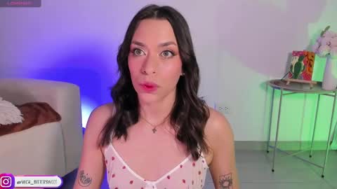         online show from September 22, 2025, 10:12 pm