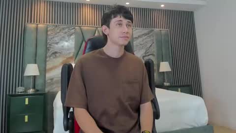 Michael online show from September 18, 2025, 11:56 am