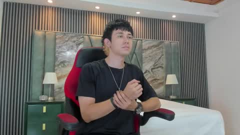 Michael online show from October 5, 2025, 1:31 pm