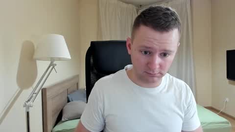 Snapshot of michael_birkin chatting on December 15, 2024, 4:18 am Michael Birkin online show from December 15, 2024, 4:18 am