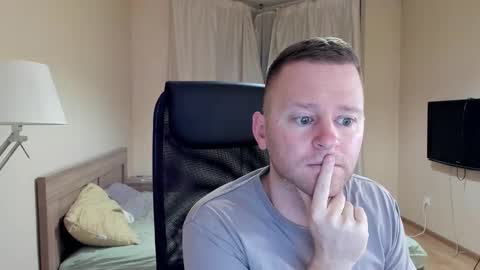 Snapshot of michael_birkin chatting on October 19, 2025, 3:51 am Michael Birkin online show from October 19, 2025, 3:51 am