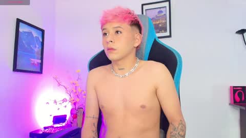 michael_lopez_1 online show from April 10, 2026, 11:04 am