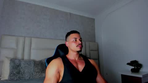 Michael online show from October 28, 2025, 4:49 am