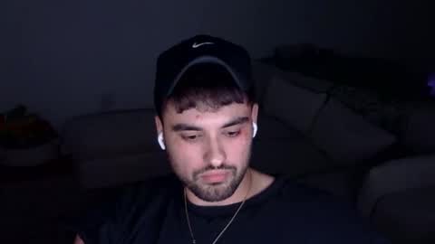 Snapshot of michael_ty31 chatting on October 23, 2025, 3:39 am michael_ty31 online show from October 23, 2025, 3:39 am