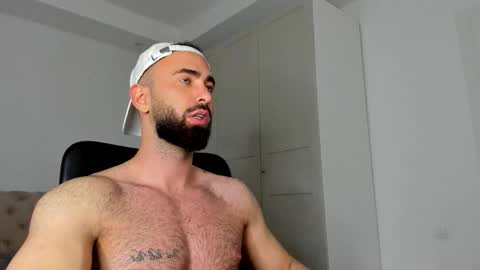 Snapshot of michaelevansx chatting on March 27, 2026, 9:36 pm MichaelEvansx online show from March 27, 2026, 9:36 pm