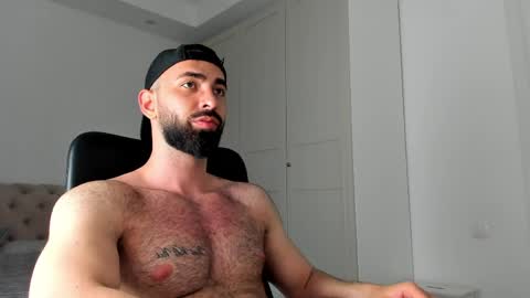 Snapshot of michaelevansx chatting on March 29, 2026, 8:31 pm MichaelEvansx online show from March 29, 2026, 8:31 pm