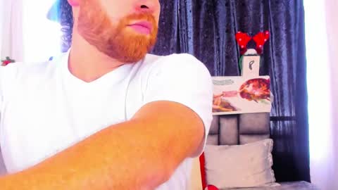 Michael  Contenido explcito online show from December 14, 2024, 8:40 pm